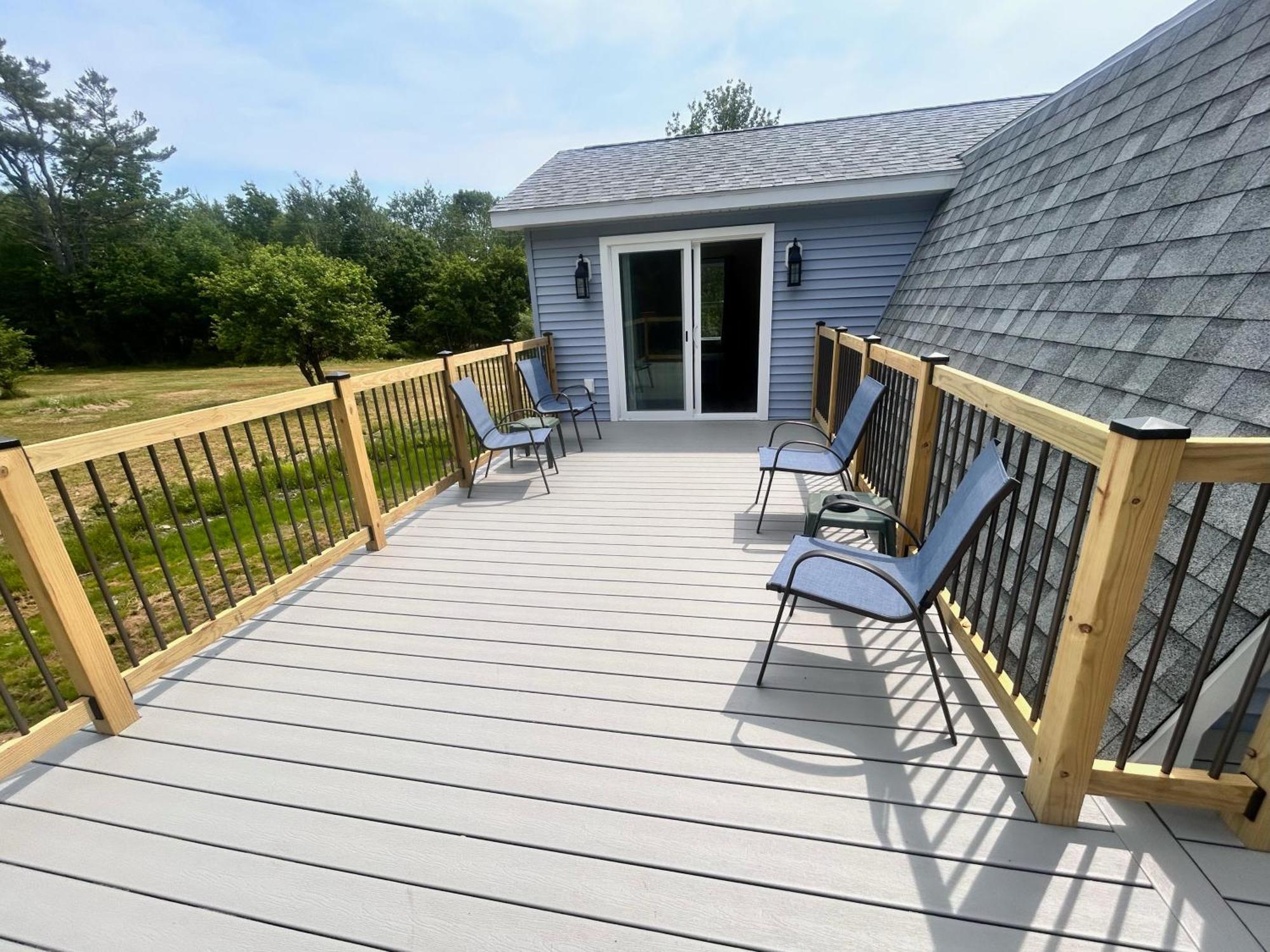 Colonial Gables Oceanfront Village Belfast Exterior foto