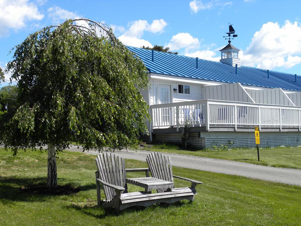 Colonial Gables Oceanfront Village Belfast Exterior foto
