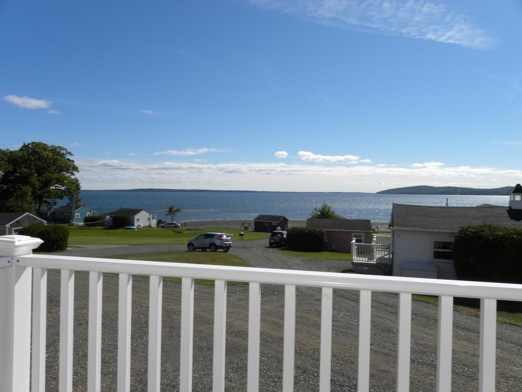 Colonial Gables Oceanfront Village Belfast Exterior foto