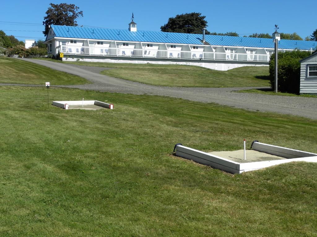Colonial Gables Oceanfront Village Belfast Exterior foto