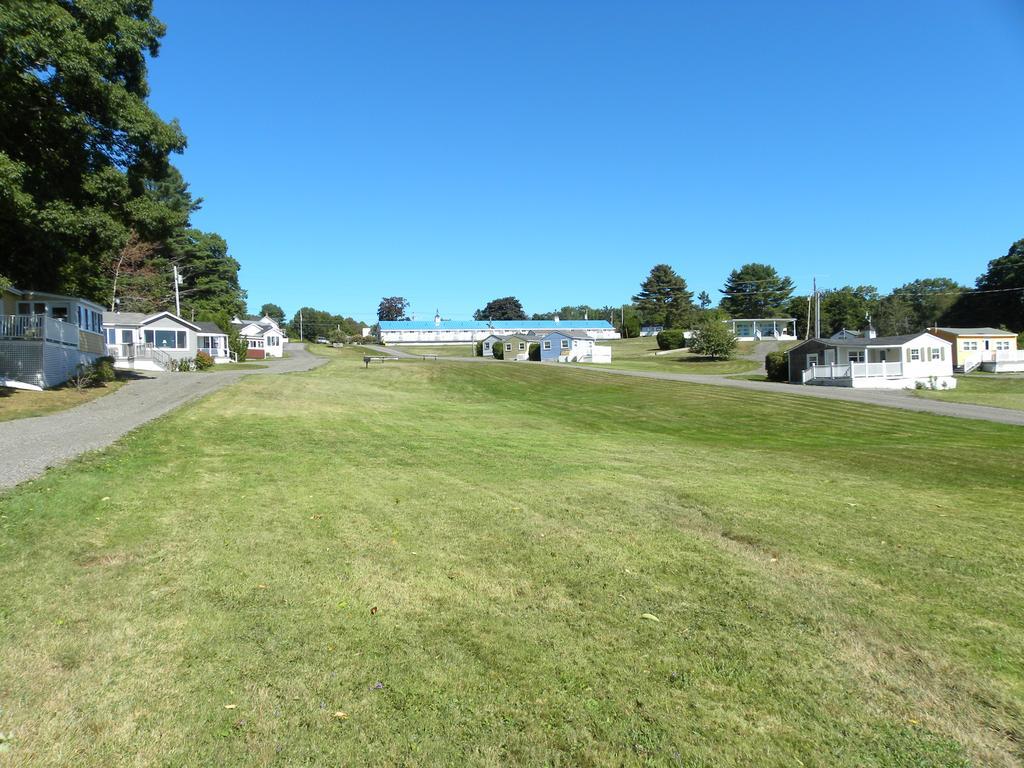 Colonial Gables Oceanfront Village Belfast Exterior foto